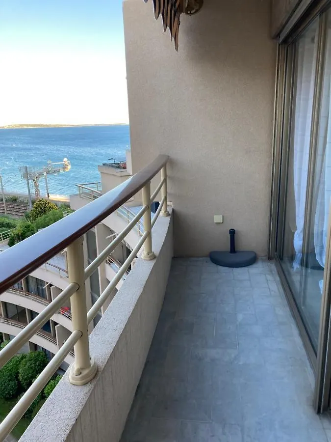 Beau Studio Vue Mer Cannes 0*,  Francja